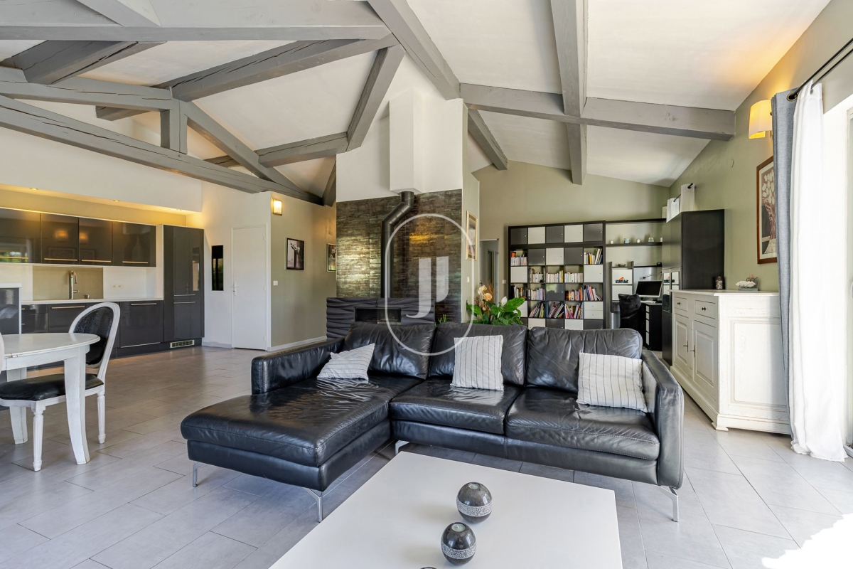 Maison de luxe à vendre à Gordes, 775 000 €, Photo 2