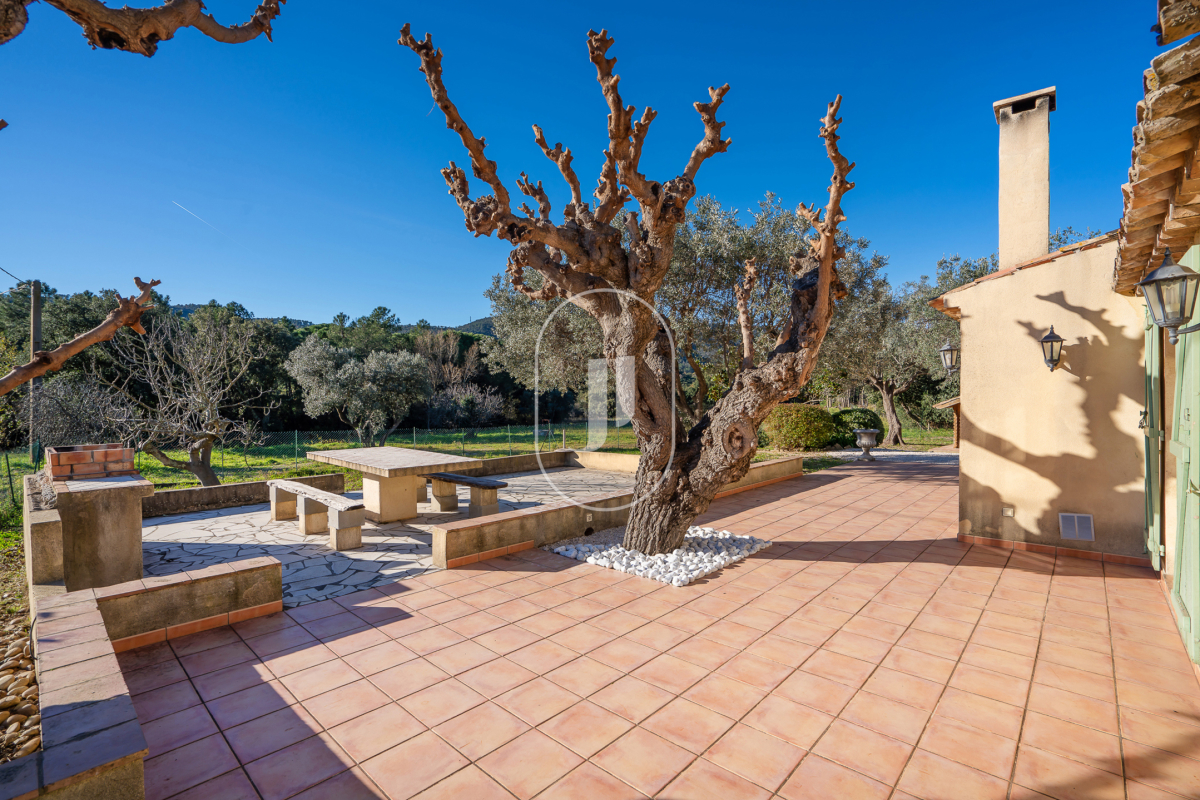 Maison de luxe à vendre à Le Plan-de-La-Tour, 780 000 €, Photo 2