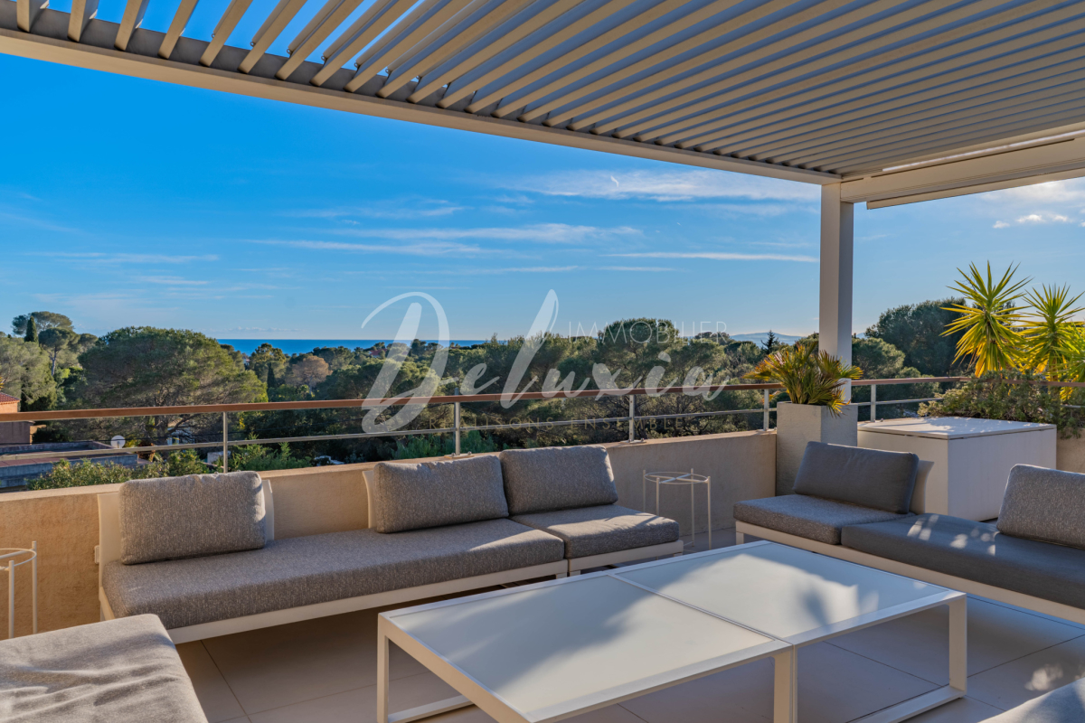 Luxury Apartment for sale in Saint-Raphaël, 1 650 000 €, Photo 3
