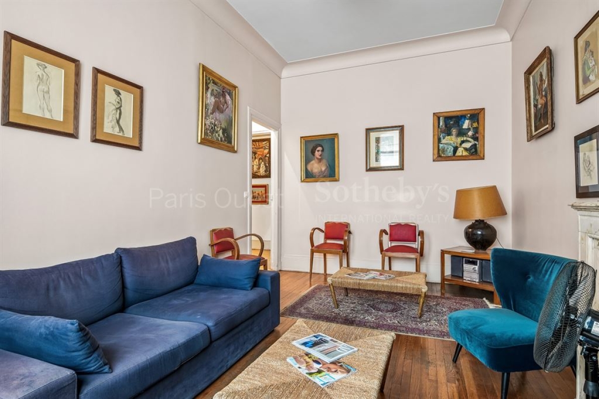 Luxury Apartment for sale in Paris 7Ème, 1 225 000 €, Photo 3