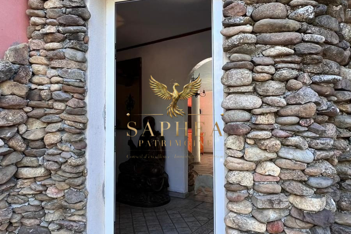 Maison de luxe à vendre à Prunelli-Di-Fiumorbo, 850 000 €, Photo 3