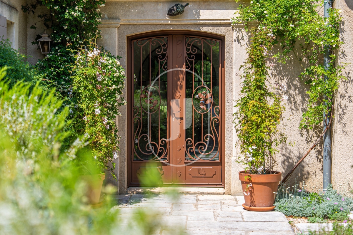 Maison de luxe à vendre à Saint-Rémy-de-Provence, 1 950 000 €, Photo 3