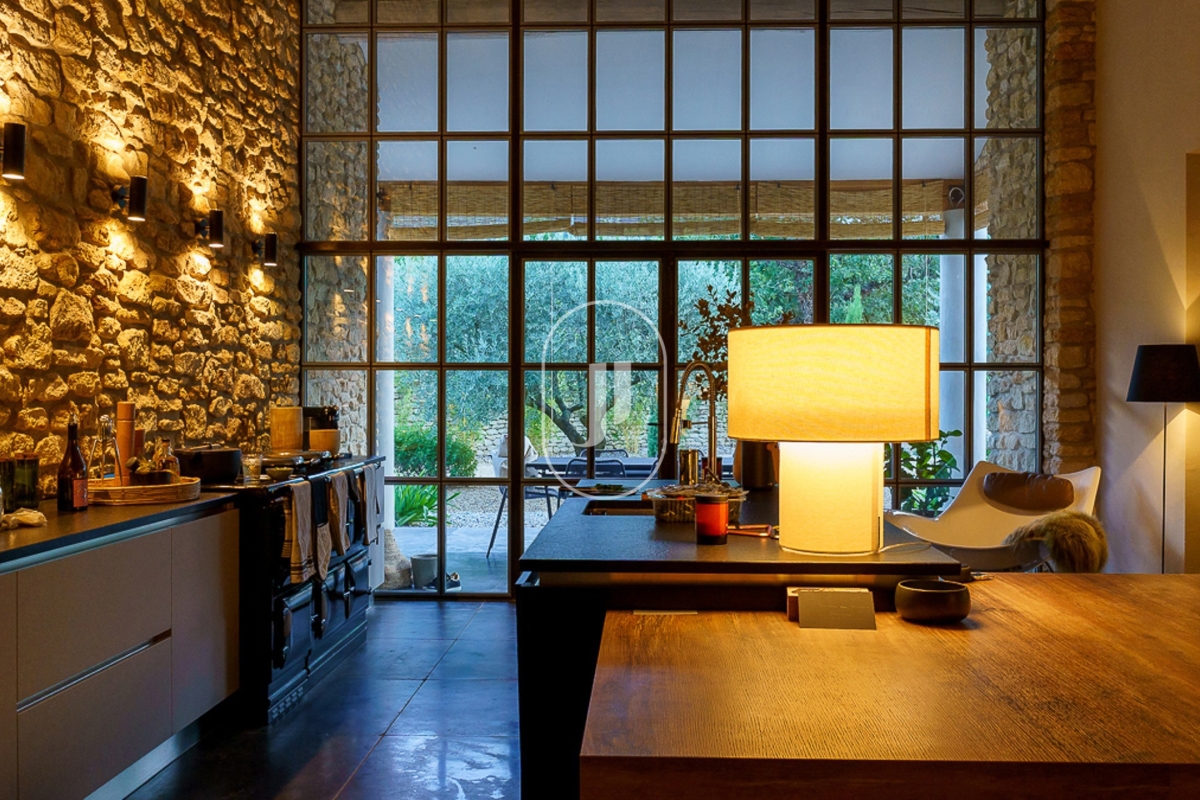 Maison de luxe à vendre à Ménerbes, 2 380 000 €, Photo 3