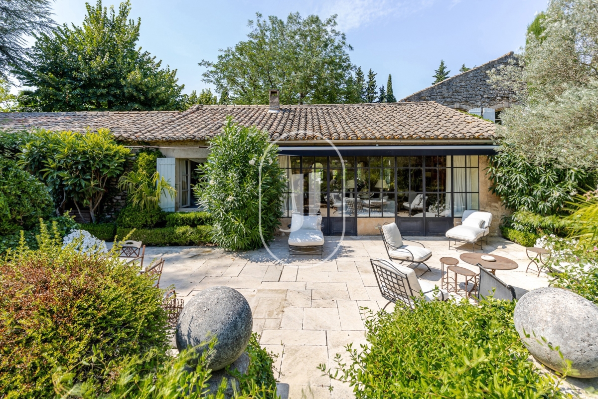 Maison de luxe à vendre à Oppède, 7 200 000 €, Photo 3