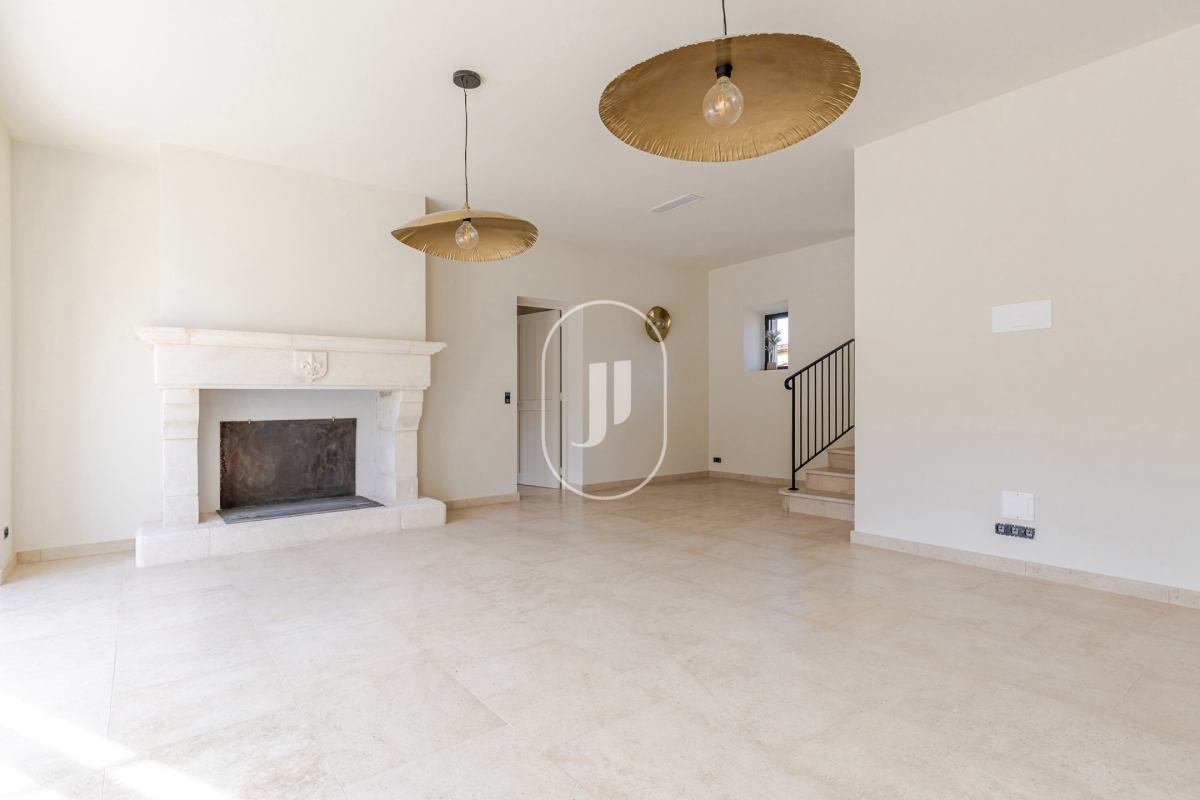 Luxury House for sale in Bonnieux, 2 350 000 €, Photo 3