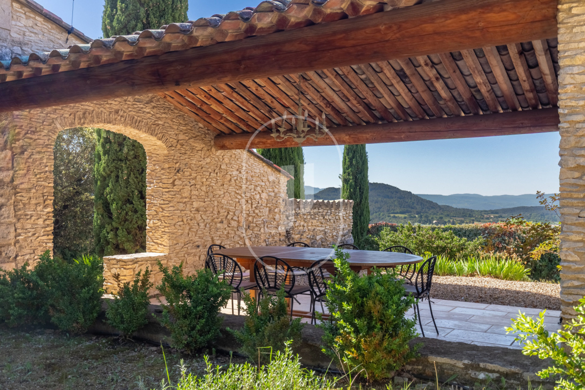 Luxury House for sale in Saint Saturnin les Apt, 1 380 000 €, Photo 3