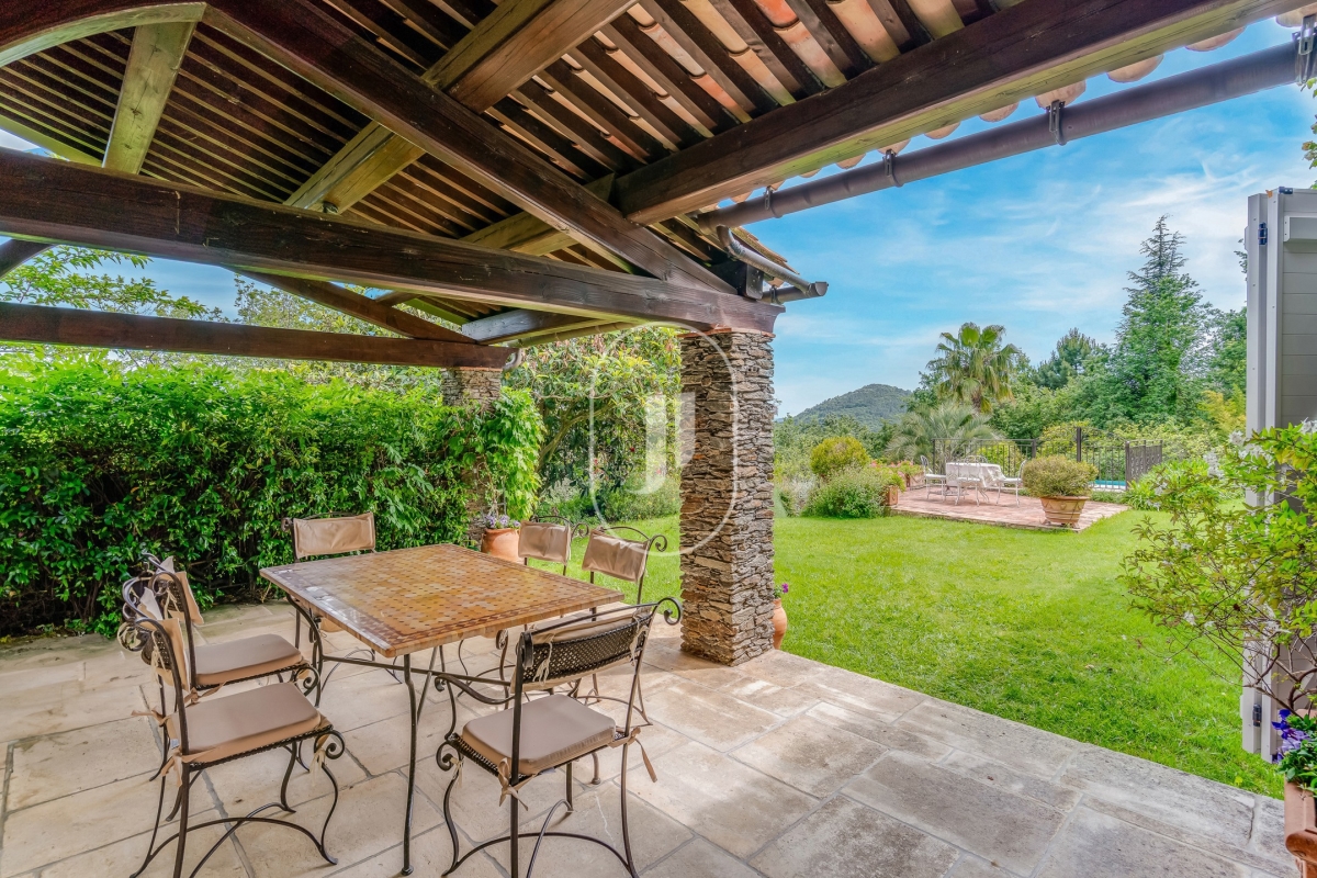 Maison de luxe à vendre à La Garde-Freinet, 2 500 000 €, Photo 3