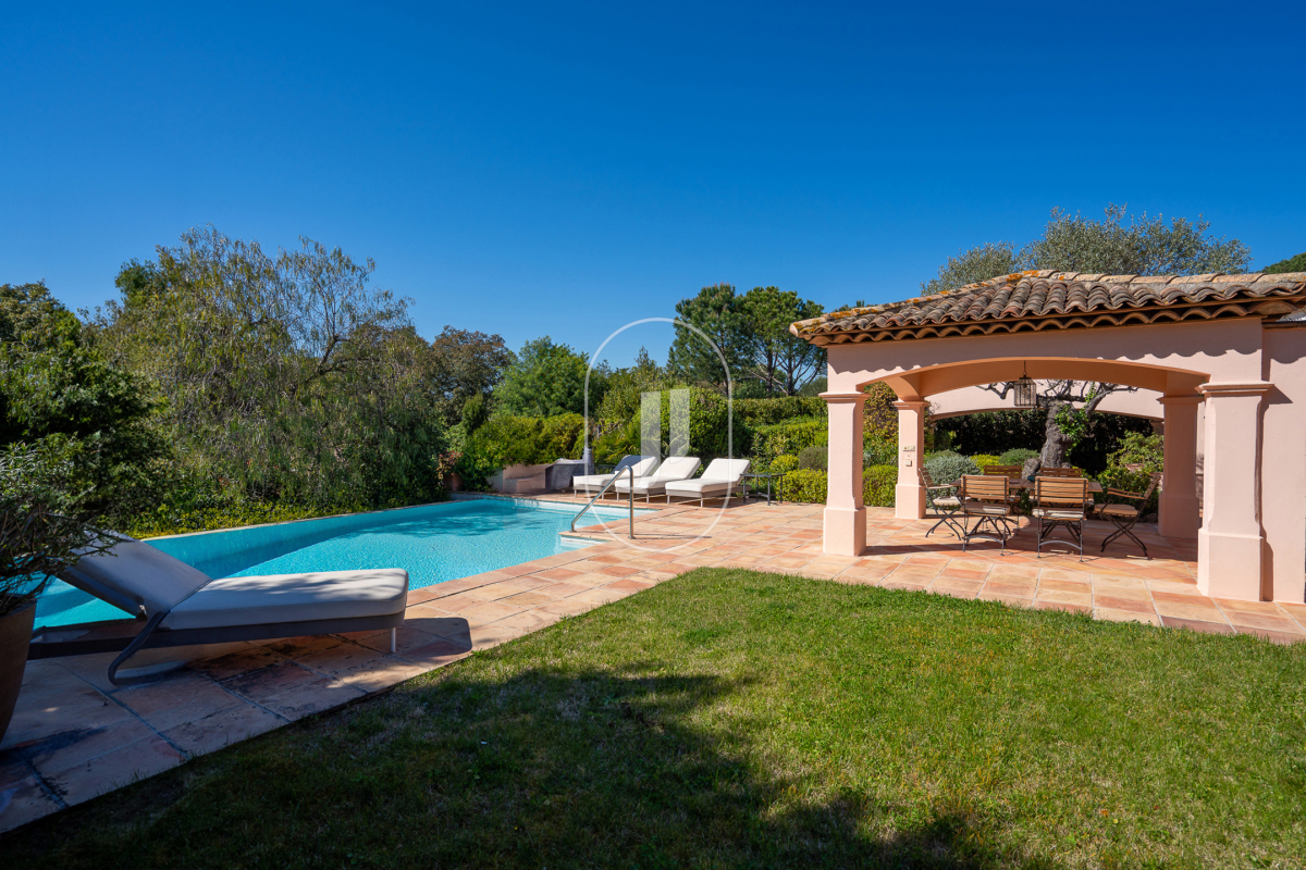Maison de luxe à vendre à Gassin, 2 300 000 €, Photo 3