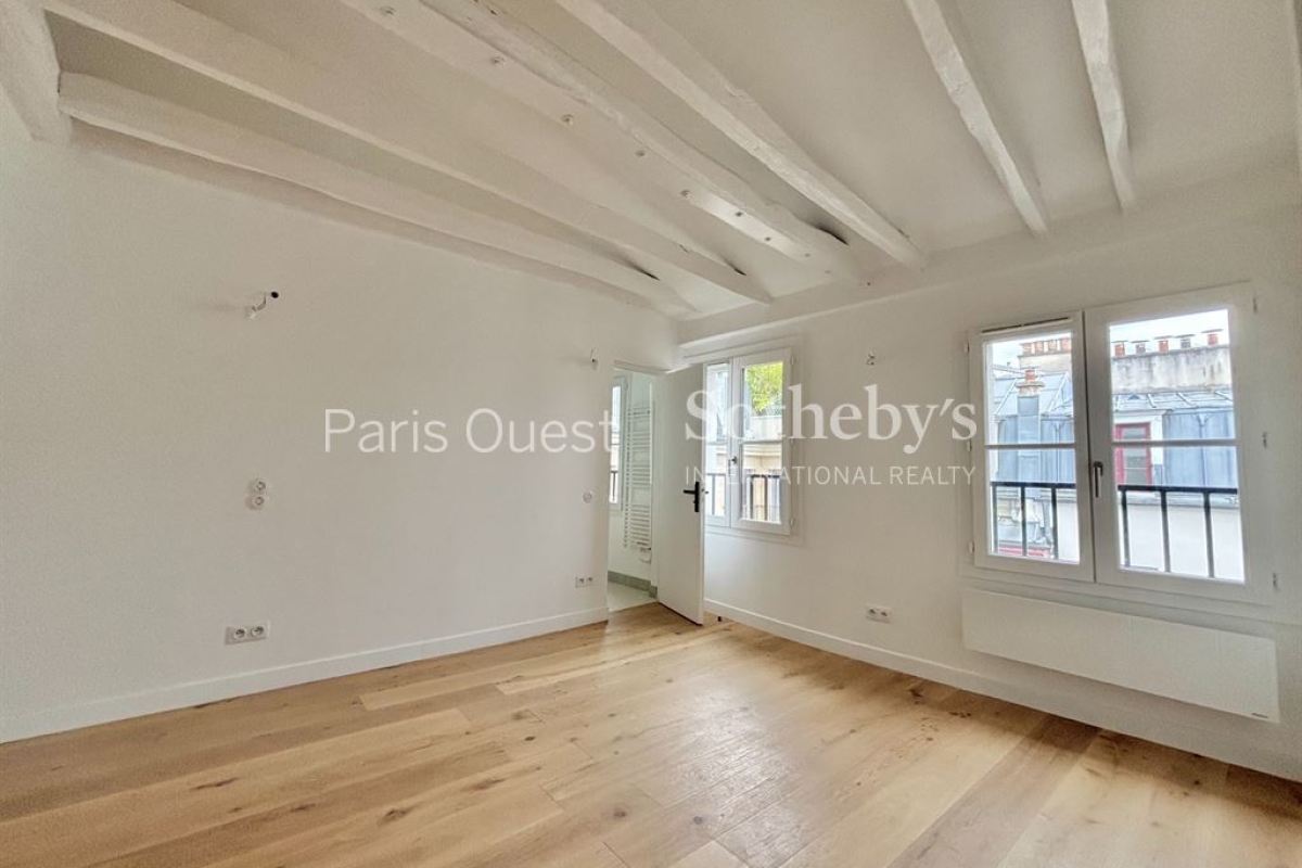 Luxury Apartment for sale in Paris 3Ème, 745 000 €, Photo 4