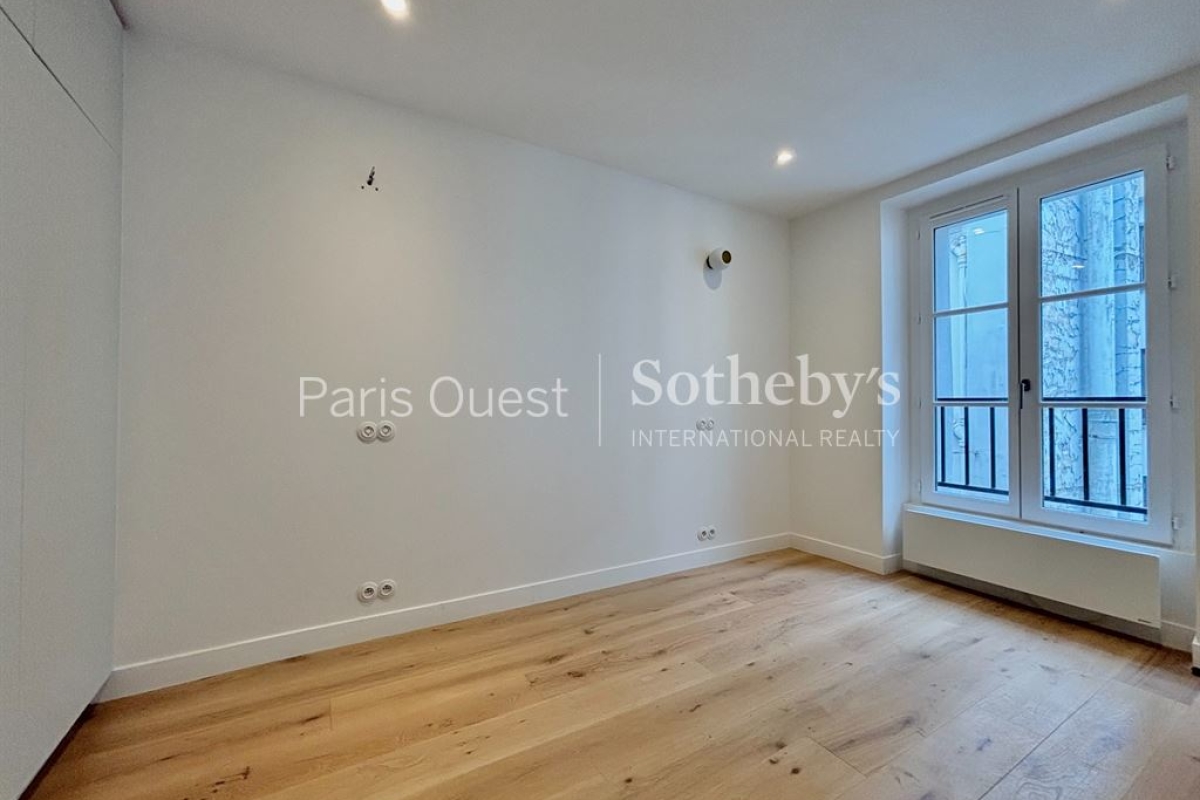 Luxury Apartment for sale in Paris 3Ème, 520 000 €, Photo 4