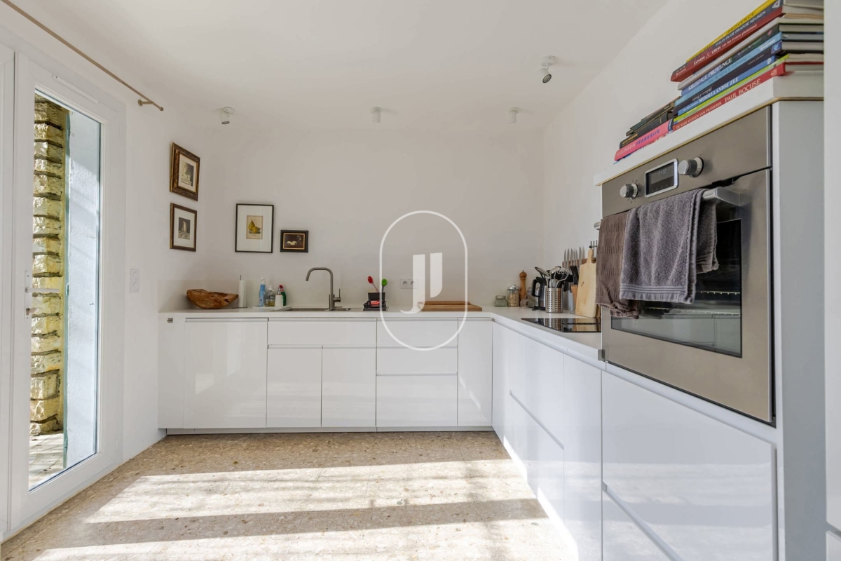 Maison de luxe à vendre à Viens, 539 000 €, Photo 4