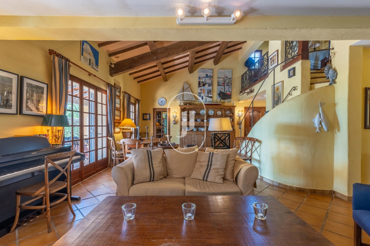 Luxury House for sale in Cabrières-d'Avignon, 795 000 €, Photo 4