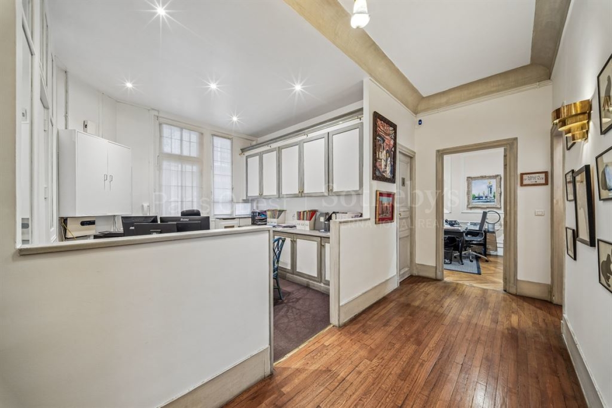 Luxury Apartment for sale in Paris 7Ème, 1 225 000 €, Photo 5