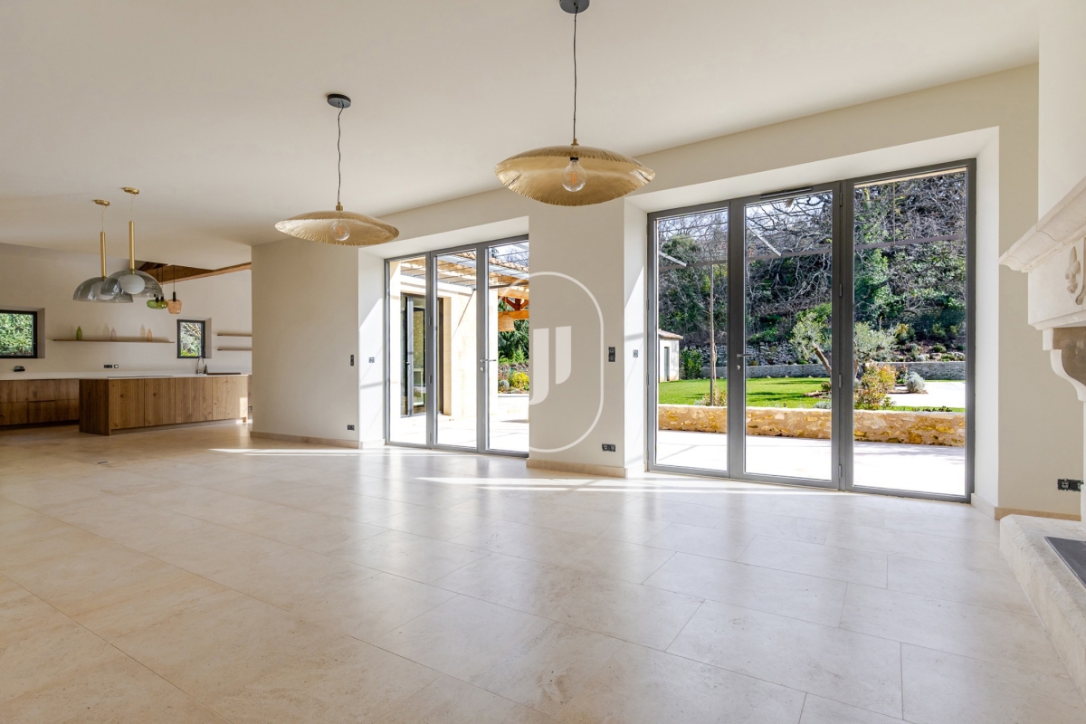 Luxury House for sale in Bonnieux, 2 350 000 €, Photo 5