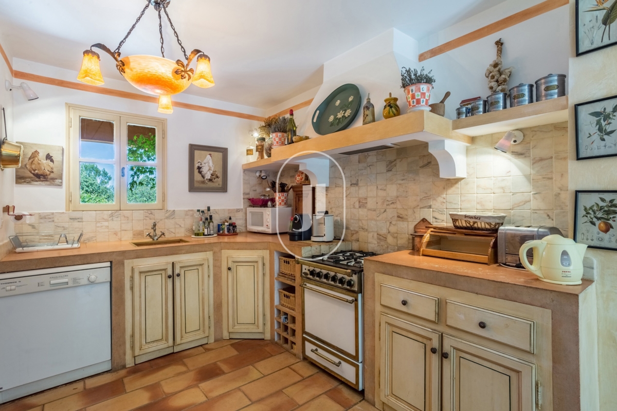 Maison de luxe à vendre à Bonnieux, 1 095 000 €, Photo 5