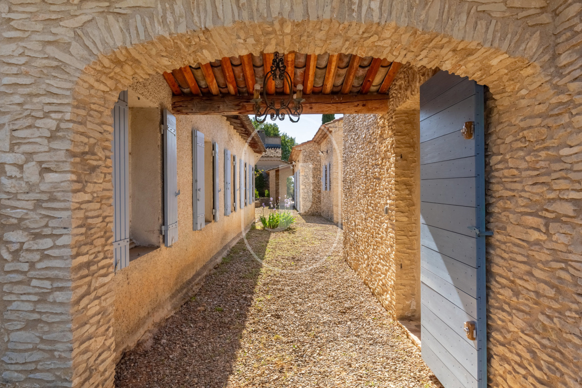 Luxury House for sale in Saint Saturnin les Apt, 1 380 000 €, Photo 5
