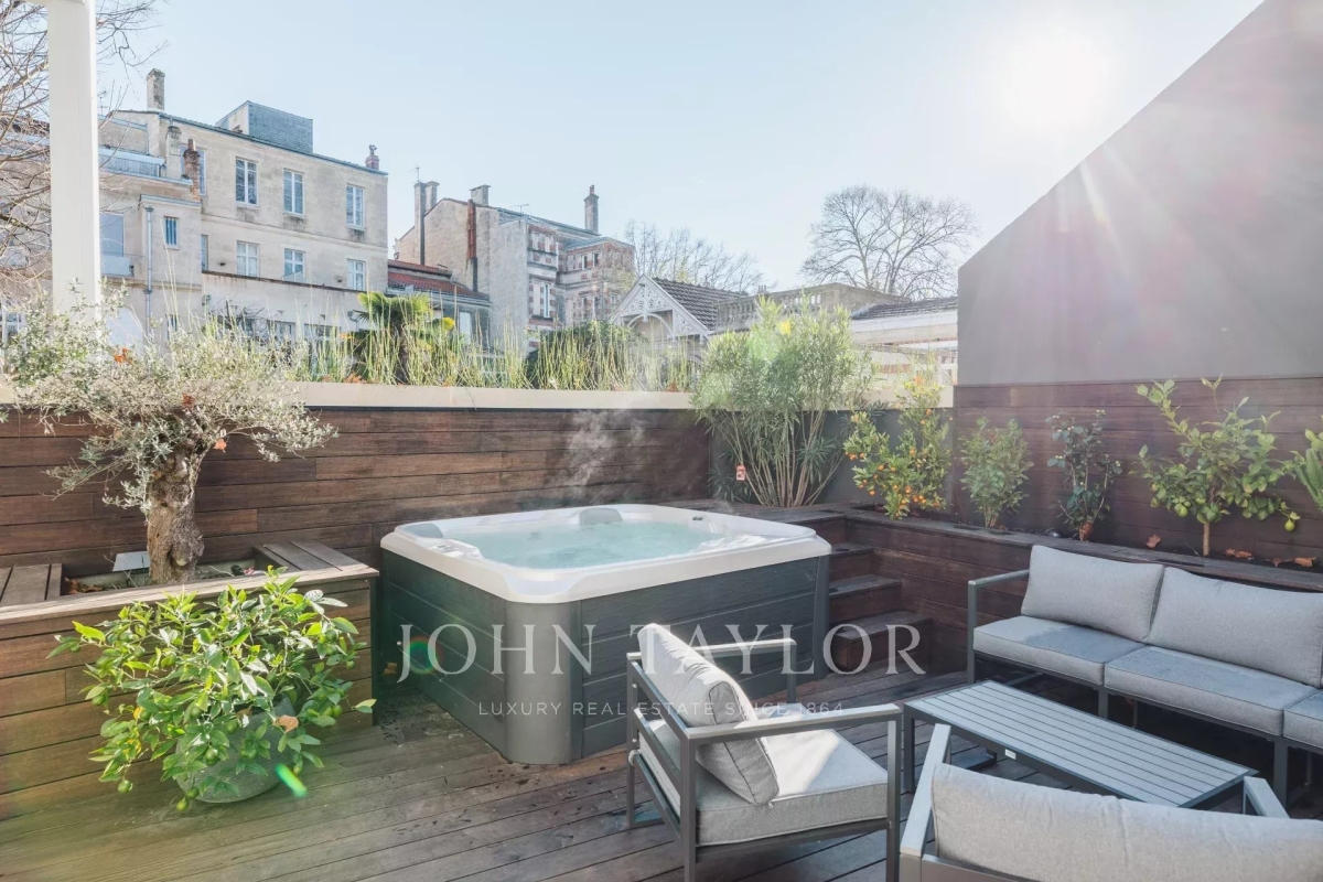 Maison de luxe à louer à Bordeaux, 3 000 €, Photo 5