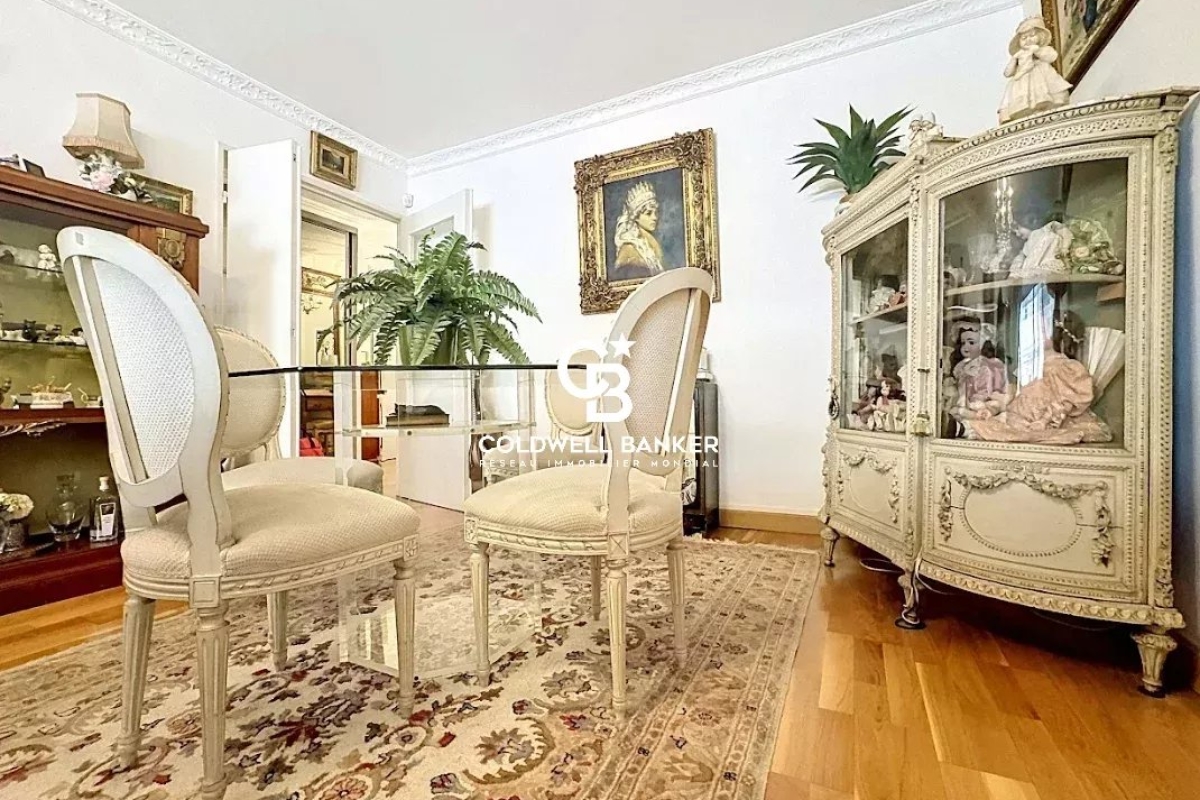 Luxury Apartment for sale in Saint-Raphaël, 395 000 €, Photo 5