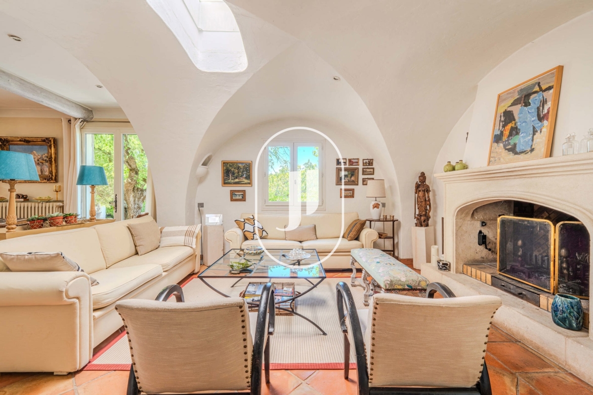Maison de luxe à vendre à La Bastide-des-Jourdans, 1 450 000 €, Photo 6