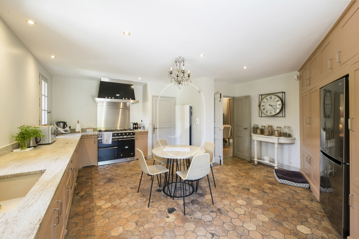Maison de luxe à vendre à Saint-Rémy-de-Provence, 1 950 000 €, Photo 7
