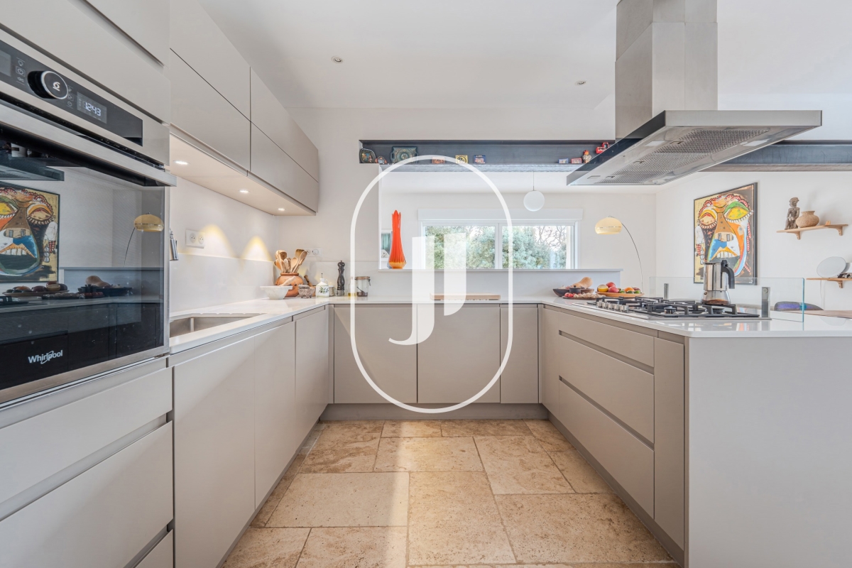 Maison de luxe à vendre à Salon-de-Provence, 958 000 €, Photo 7