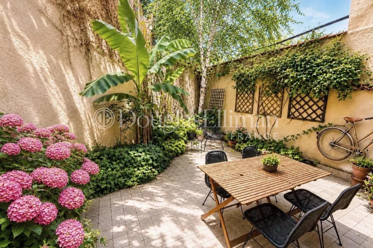 Luxury House for sale in Bordeaux, 879 000 €, Photo 1