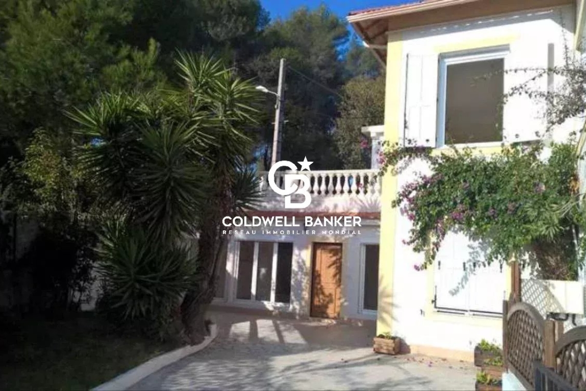 Luxury Apartment for sale in Cagnes-sur-Mer, 388 500 €, Photo 1