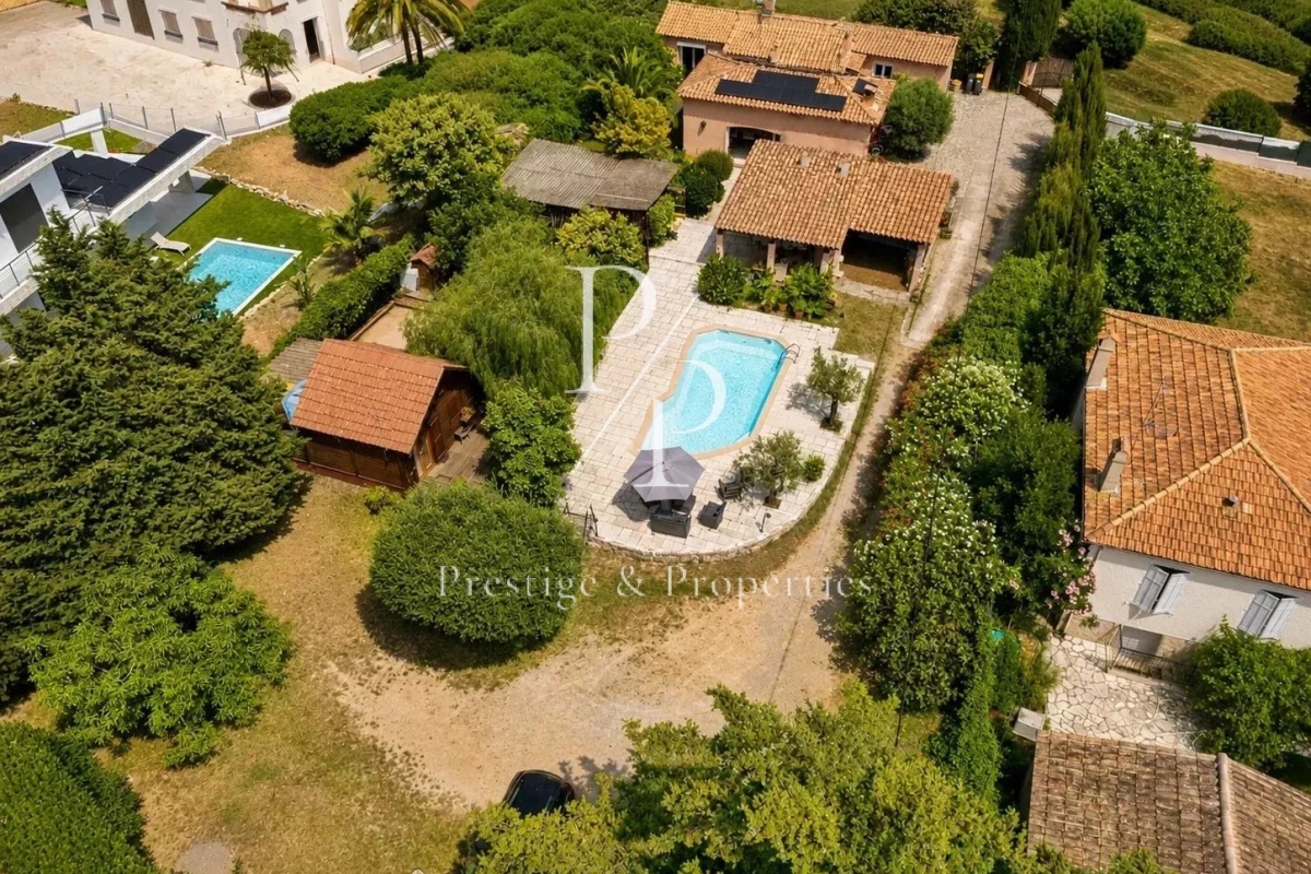 Maison de luxe à vendre à Mougins, 990 000 €, Photo 1