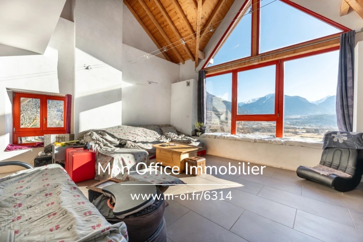 Appartement de luxe à vendre à Réotier, 390 000 €, Photo 1
