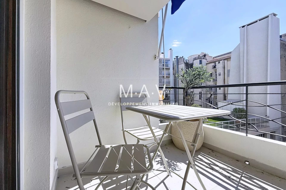 Luxury Apartment for sale in Nice, 379 000 €, Photo 3