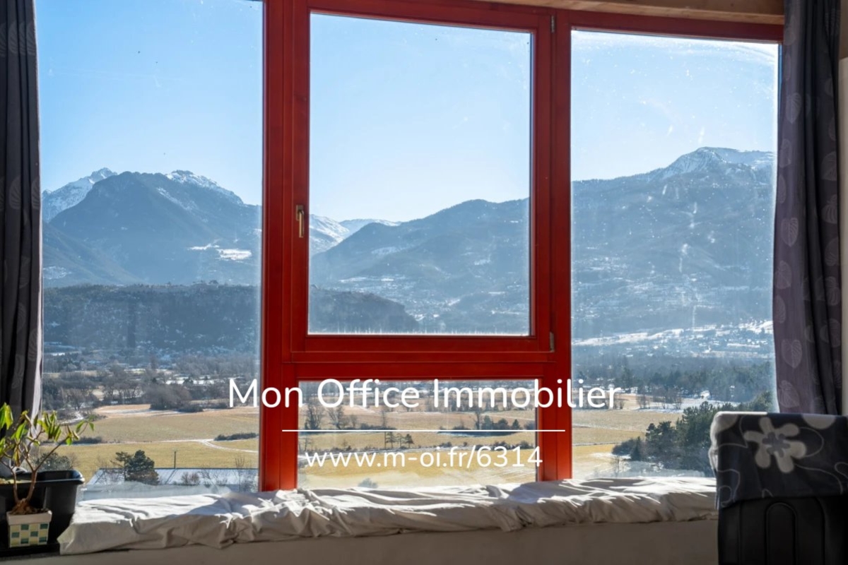 Appartement de luxe à vendre à Réotier, 390 000 €, Photo 3