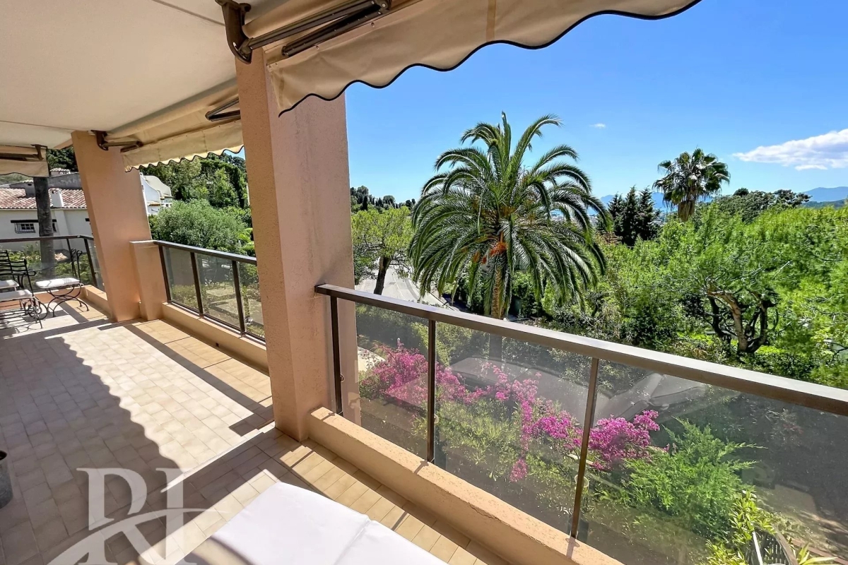 Luxury Apartment for sale in Le Cannet, 690 000 €, Photo 4