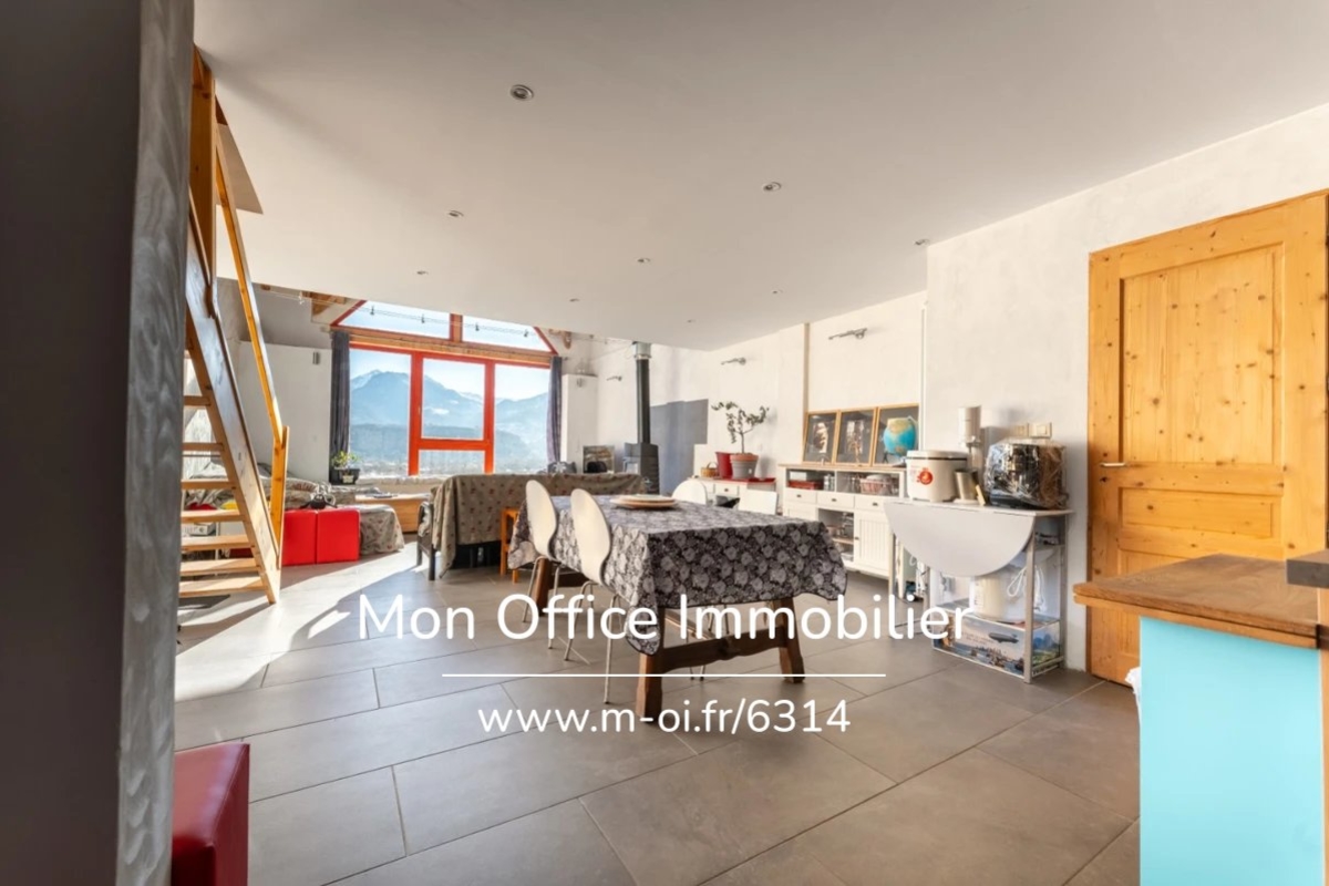 Appartement de luxe à vendre à Réotier, 390 000 €, Photo 4