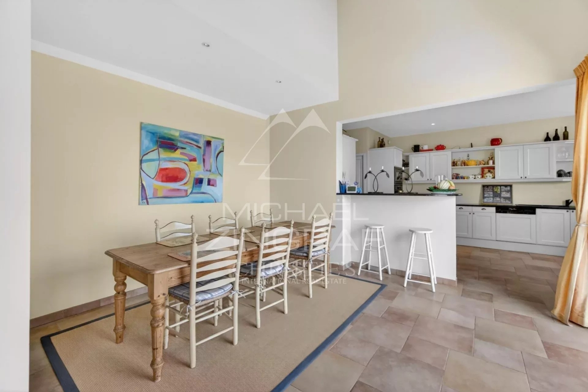 Luxury House for sale in Grasse, 1 590 000 €, Photo 6