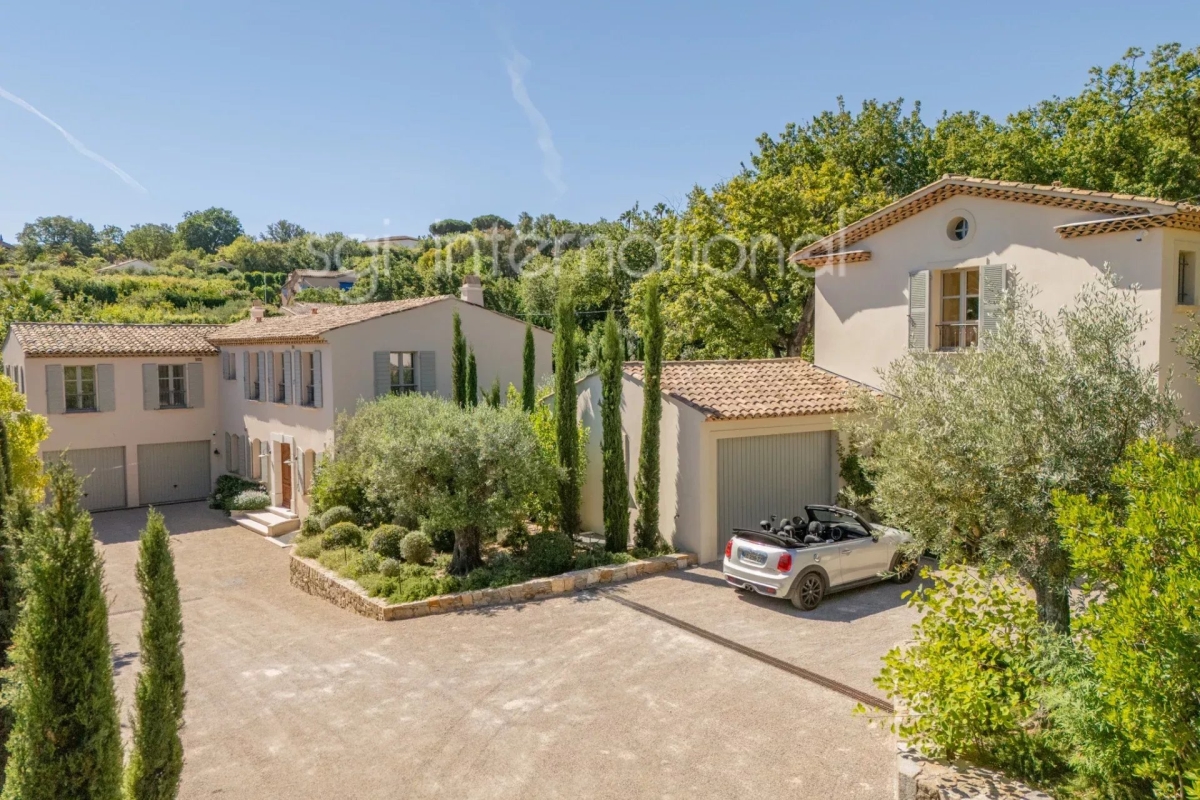 Maison de luxe à vendre à Saint-Tropez, 15 600 000 €, Photo 1