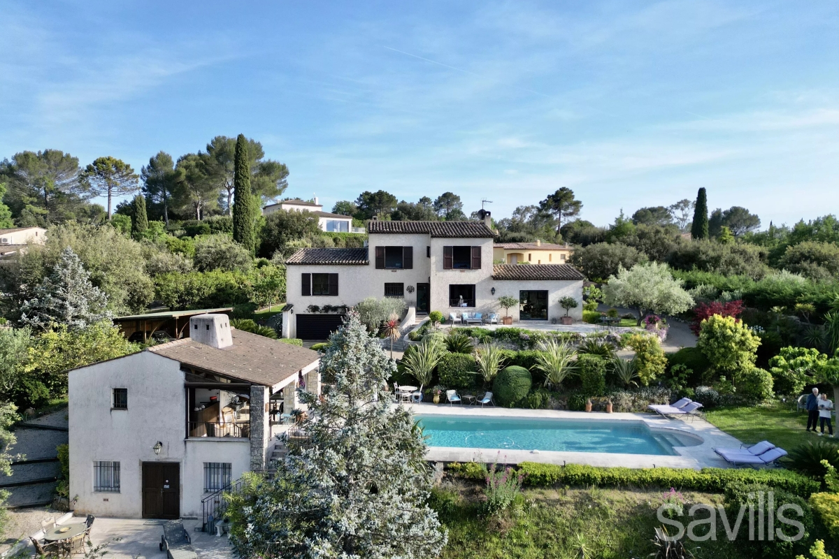 Maison de luxe à vendre à Roquefort-les-Pins, 1 895 000 €, Photo 1