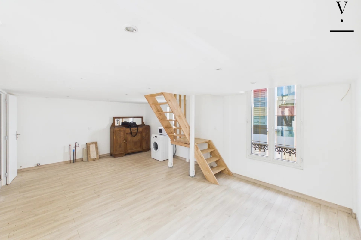 Maison de luxe à vendre à Ivry-sur-Seine, 329 000 €, Photo 1