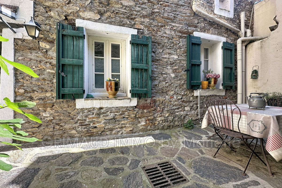 Maison de luxe à vendre à La Garde-Freinet, 440 000 €, Photo 1