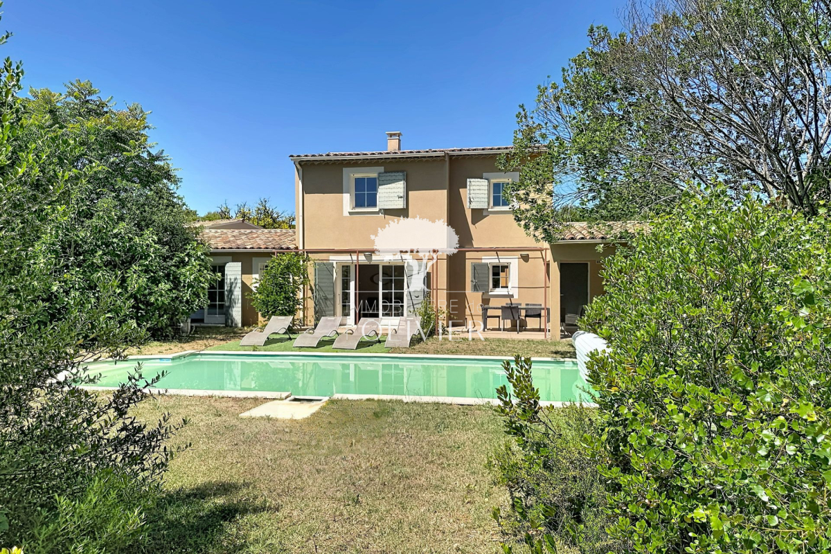 Maison de luxe à vendre à Saint Saturnin les Apt, 445 000 €, Photo 1