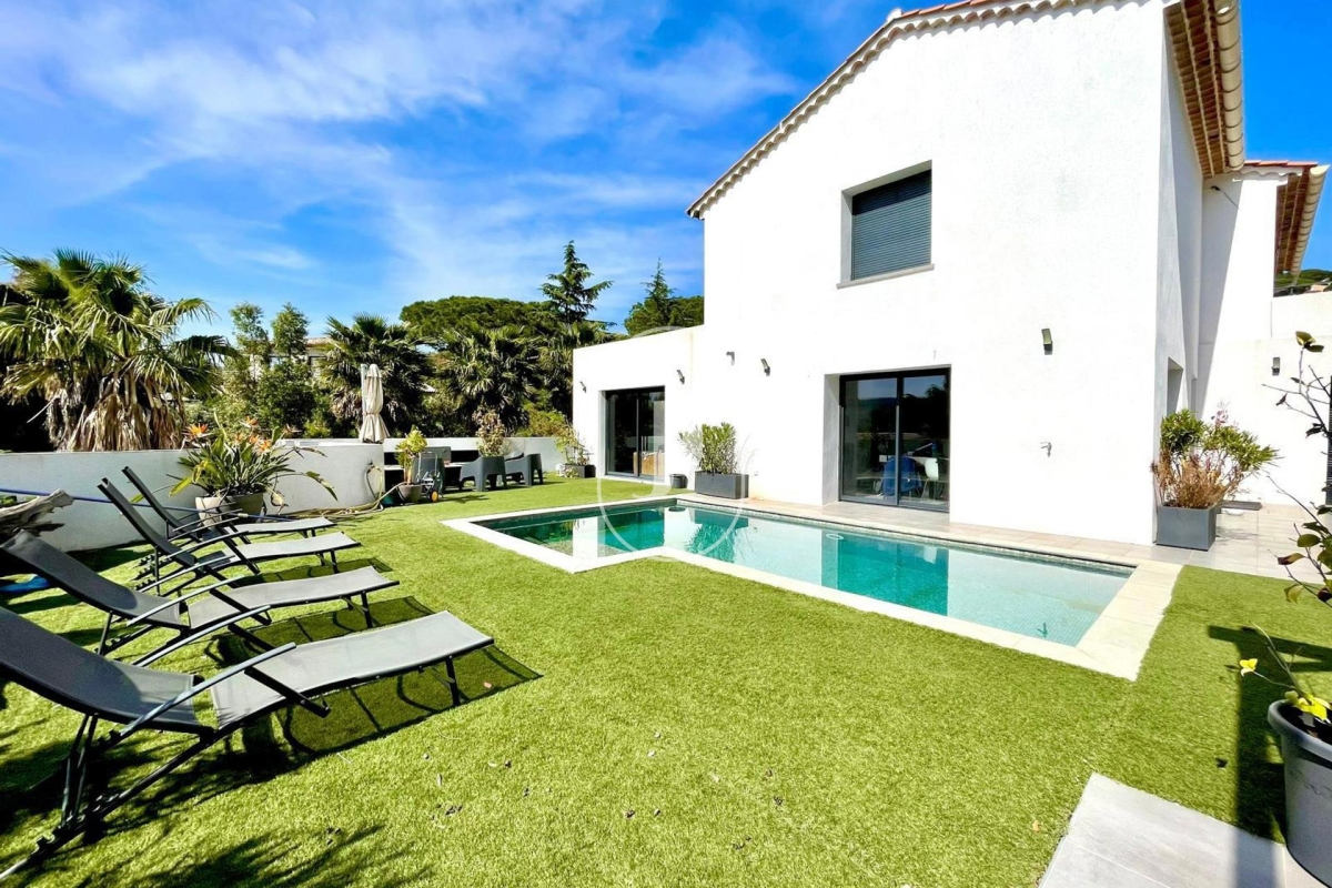 Maison de luxe à vendre à Sainte-Maxime, 1 720 000 €, Photo 2