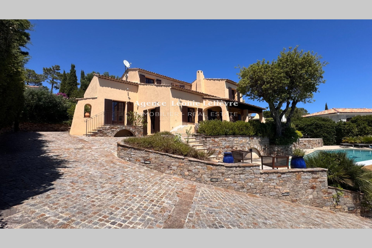 Luxury House for sale in Les Issambres, 1 750 000 €, Photo 2