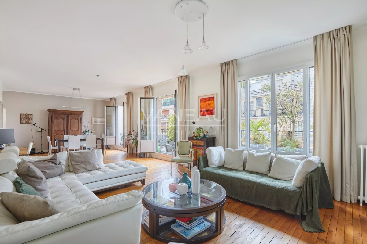 Luxury Apartment for sale in Paris 16ème, 2 465 000 €, Photo 3