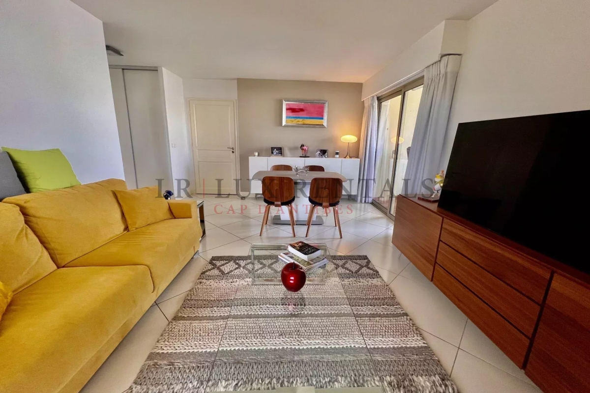 Luxury Apartment for sale in Antibes, 451 000 €, Photo 3