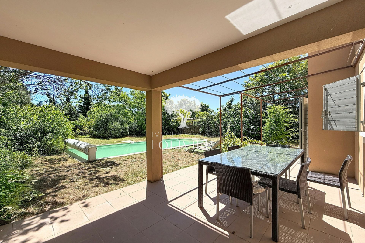 Maison de luxe à vendre à Saint Saturnin les Apt, 445 000 €, Photo 4