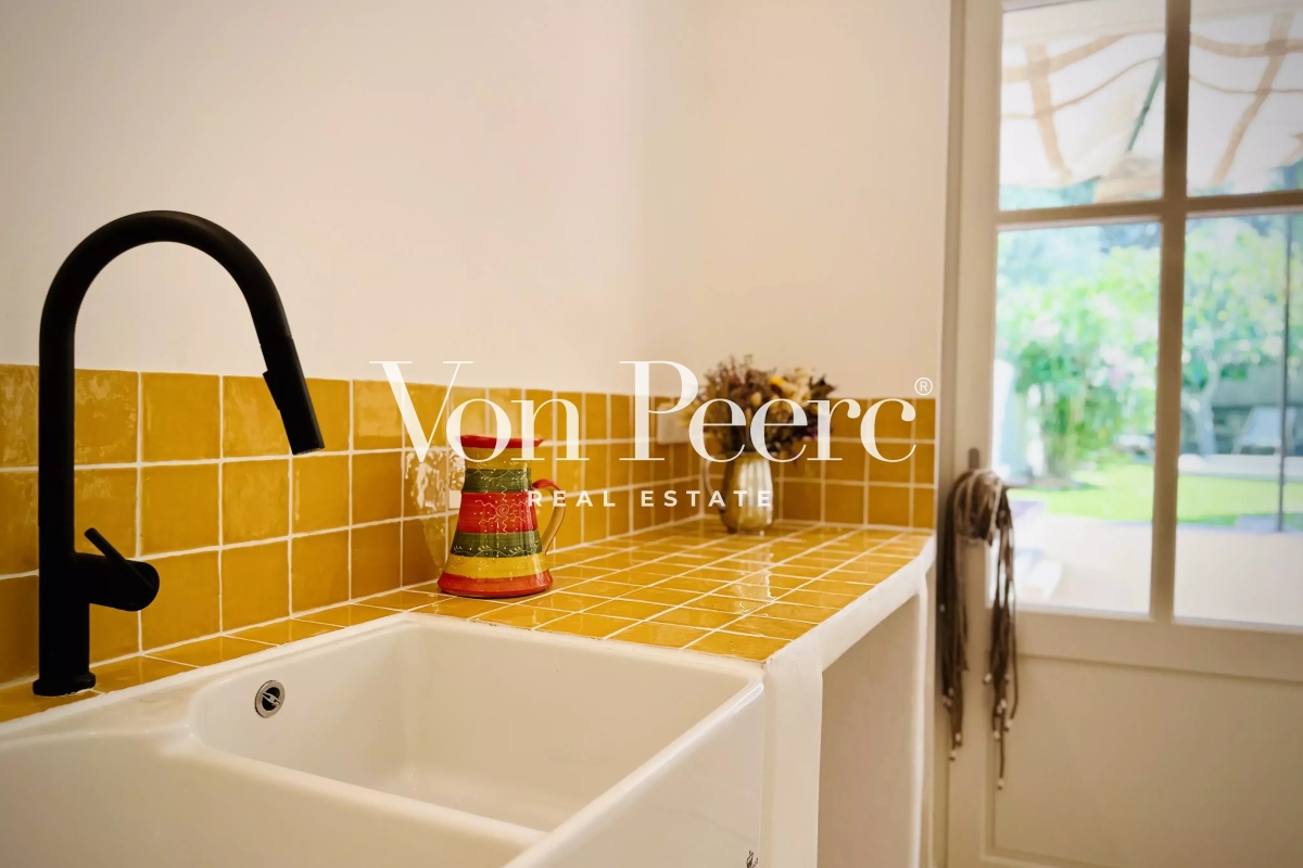 Luxury House for sale in Villeneuve-Lès-Avignon, 799 000 €, Photo 6
