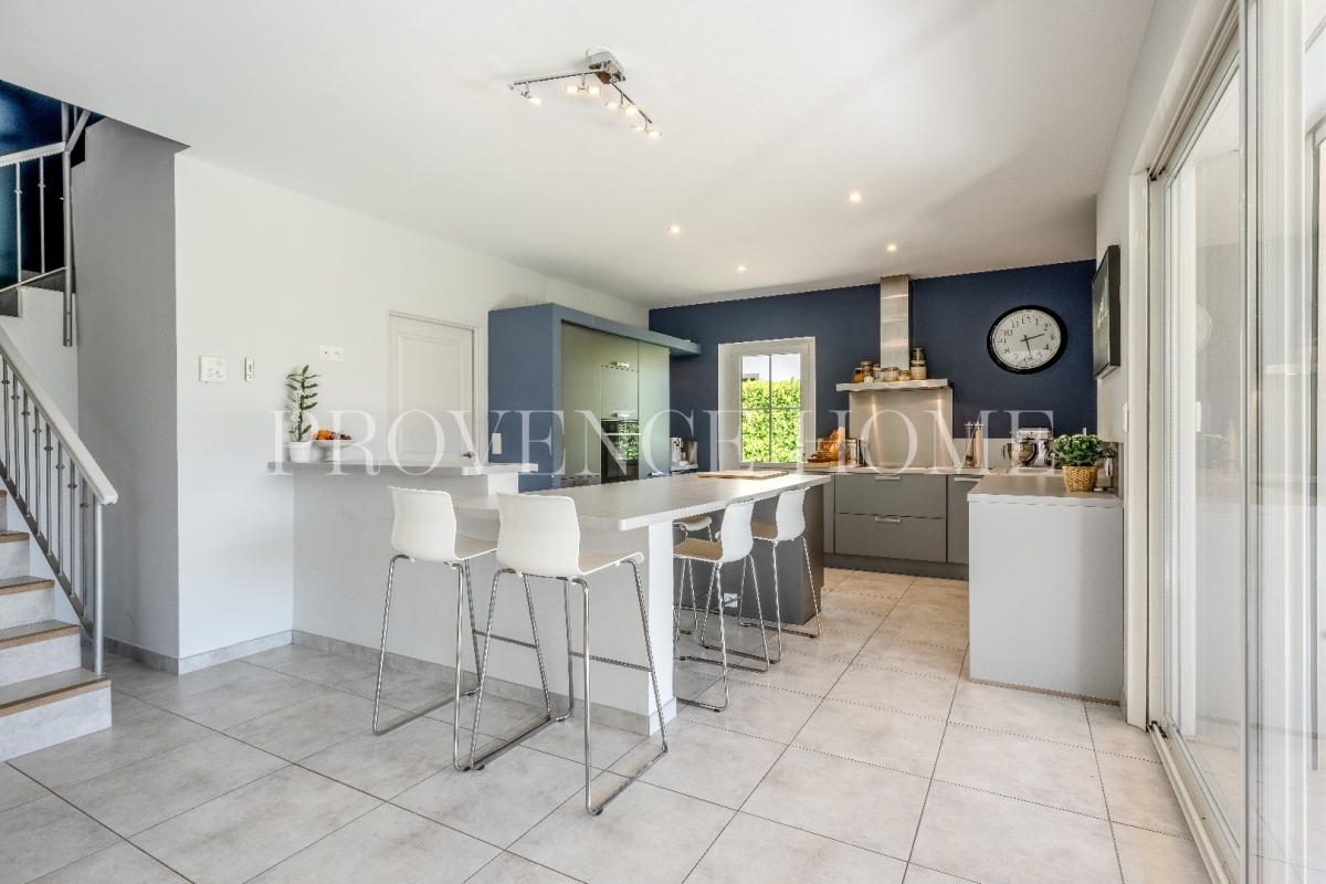 Maison de luxe à vendre à Saumane-de-Vaucluse, 895 000 €, Photo 6