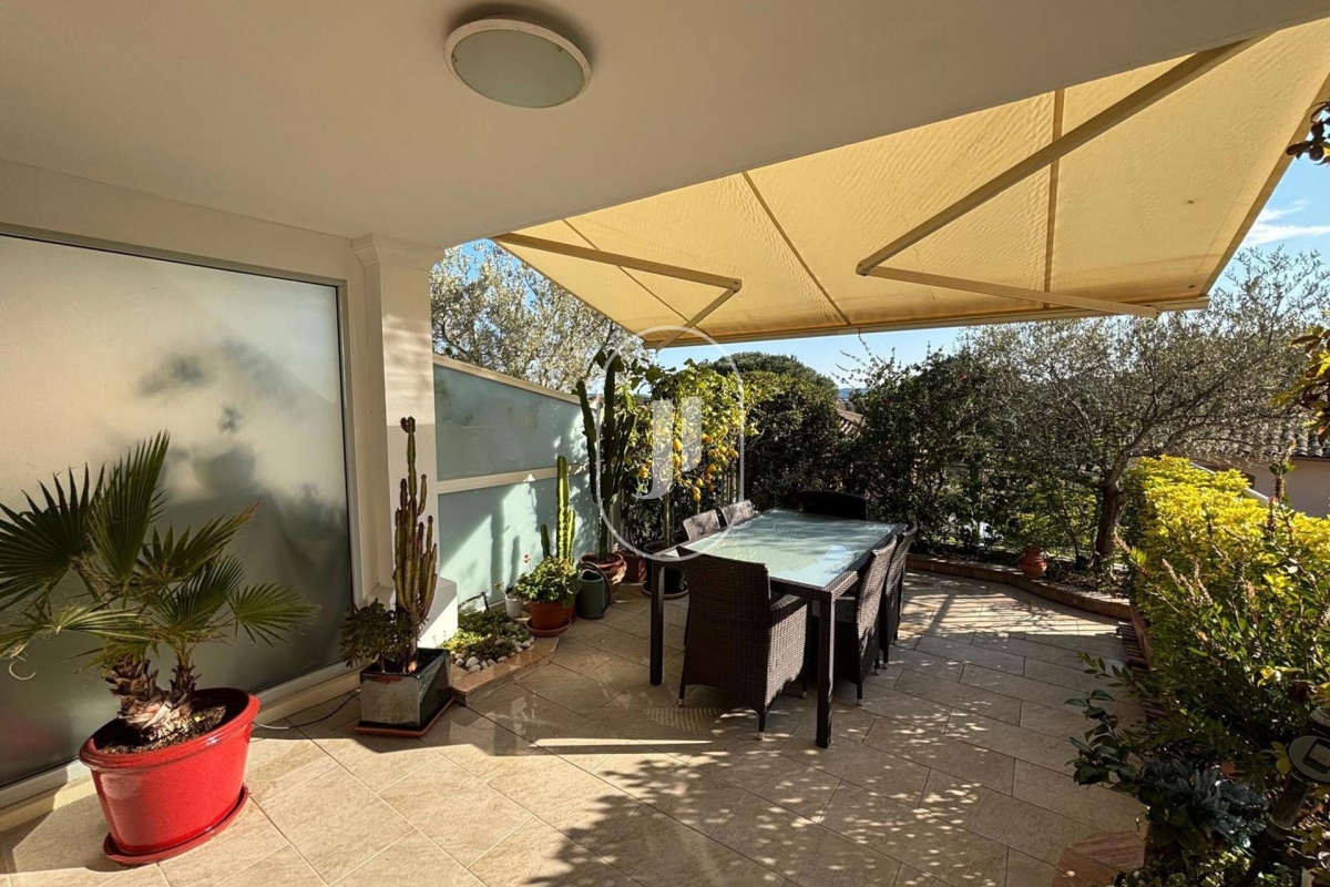 Maison de luxe à vendre à Sainte-Maxime, 498 000 €, Photo 7