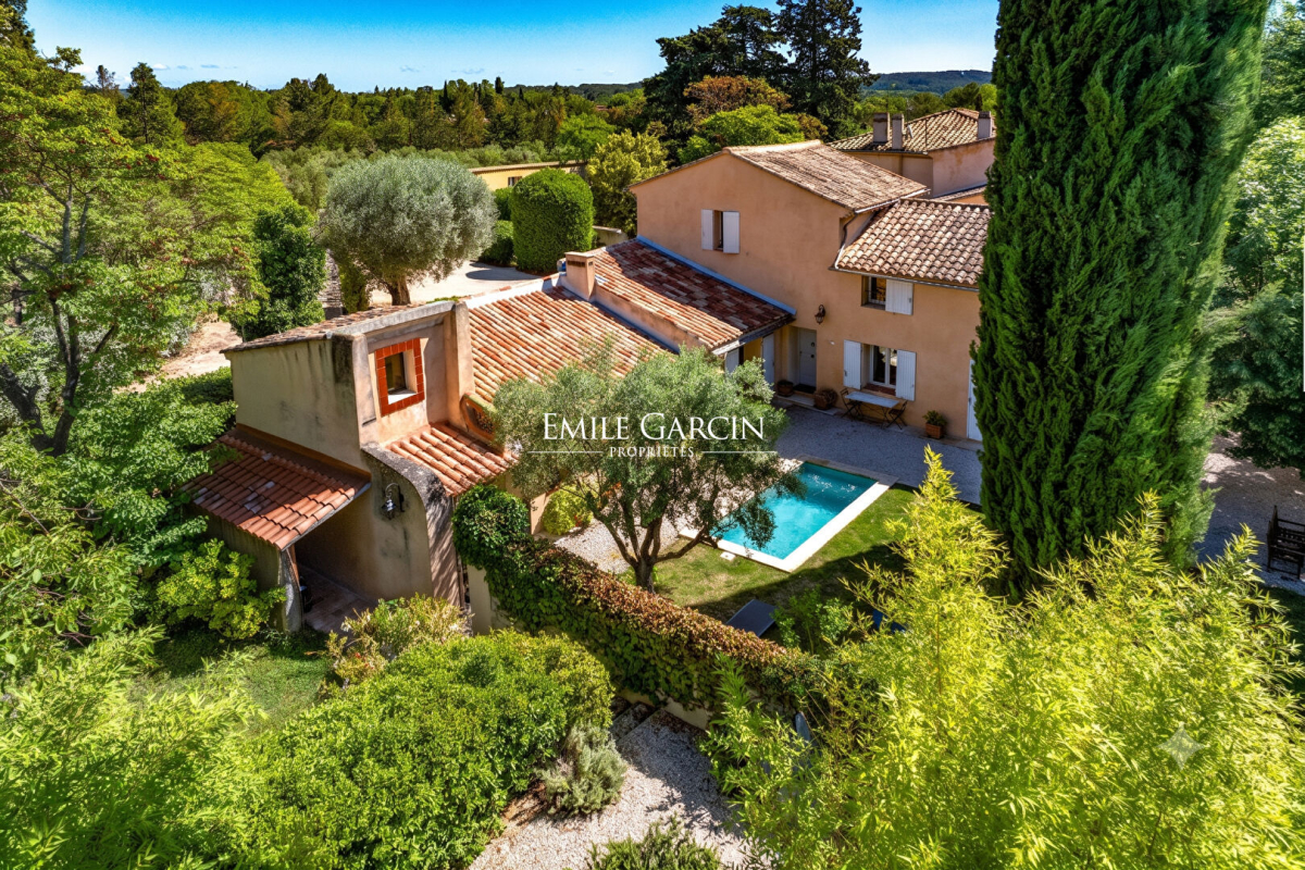 Maison de luxe à vendre à Aix-en-Provence, 1 950 000 €, Photo 1