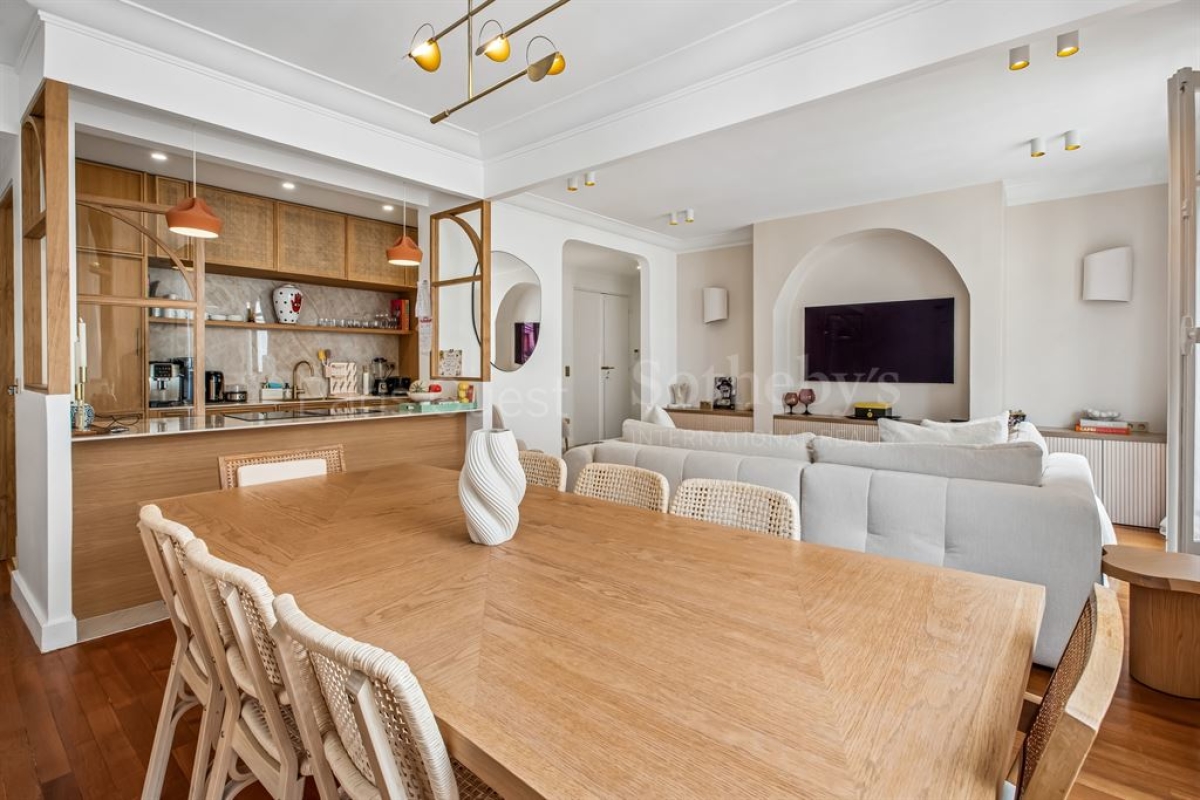 Luxury Apartment for sale in Paris 16Ème, 1 350 000 €, Photo 1