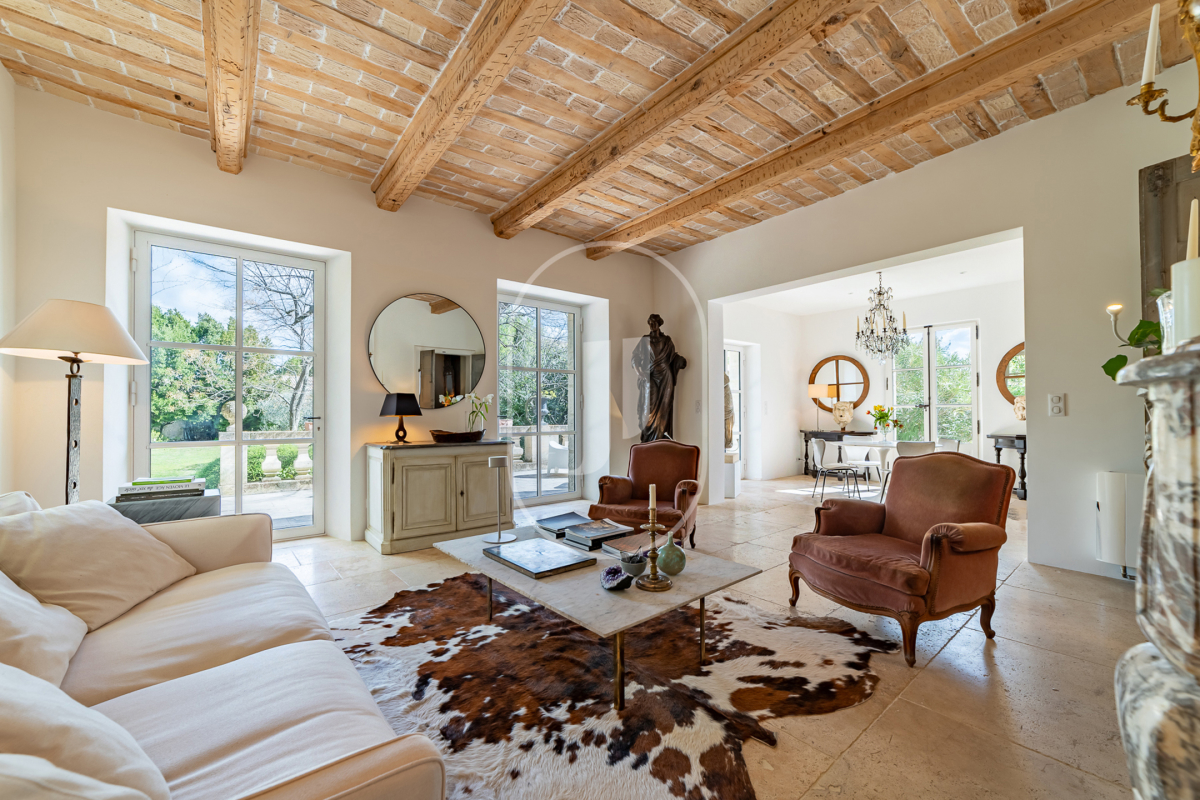 Maison de luxe à vendre à Uzès, 2 350 000 €, Photo 1